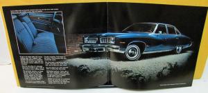 1974 Pontiac Dealer Sales Brochure Folder Luxury LeMans Mid-Size