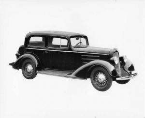 1933 Oldsmobile Six Two-Door Press Photo 0018