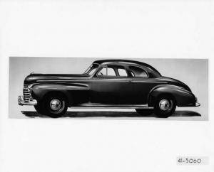1941 Oldsmobile Model 66 Business Coupe Press Photo 0038