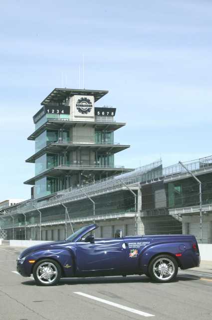 2003 Chevrolet SSR Indianapolis 500 Pace Car Press Photo 0088