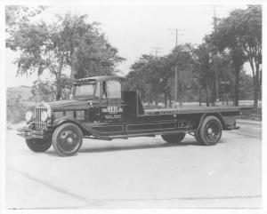1920s Era Sterling Truck - Heil Co Milwaukee - Chicago Branch Press Photo 0001
