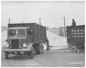 1935 Mack CJ Truck Press Photo 0132 - Ringling Bros & Barnum & Bailey Circus
