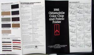 1985 Oldsmobile Color Chip and Fabric Folder Original
