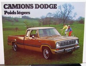 1974 Canadian Dodge Trucks Dealer Brochure French Text D100 D200 D300 Pickup