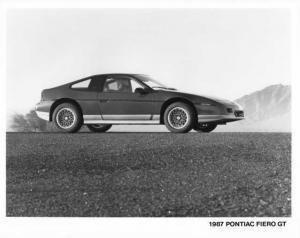1987 Pontiac Fiero GT Press Photo 0121