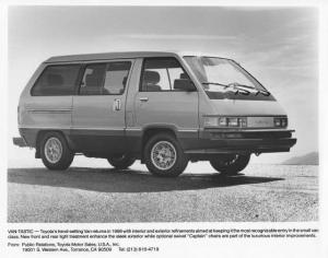 1986 Toyota Van Press Photo 0034