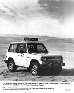 1989 Dodge Raider Truck Press Photo with Text 0141