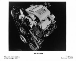 1988 Oldsmobile 3800 V6 Engine Press Photo 0260
