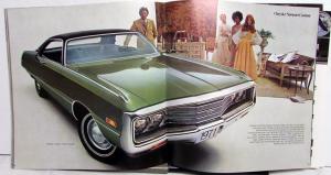 1971 Chrysler Newport 300 New Yorker Town & Country Imperial Sales Brochure