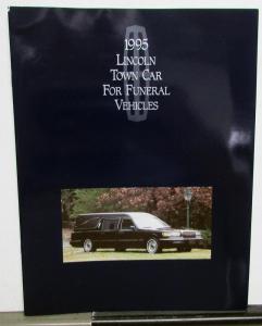 1995 Lincoln Dealer Town Car Funeral Vehicles Sales Brochure Hearse Limo