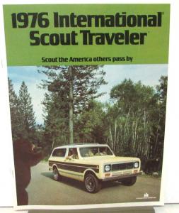 1976 International Scout Traveler Dealer Sales Brochure 4 X 4  Features Options