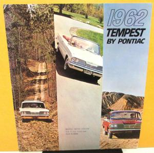 1962 Pontiac Prestige Dealer Sales Brochure Tempest LeMans Safari Coupe Sedan