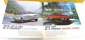 1962 Pontiac Prestige Dealer Sales Brochure Tempest LeMans Safari Coupe Sedan