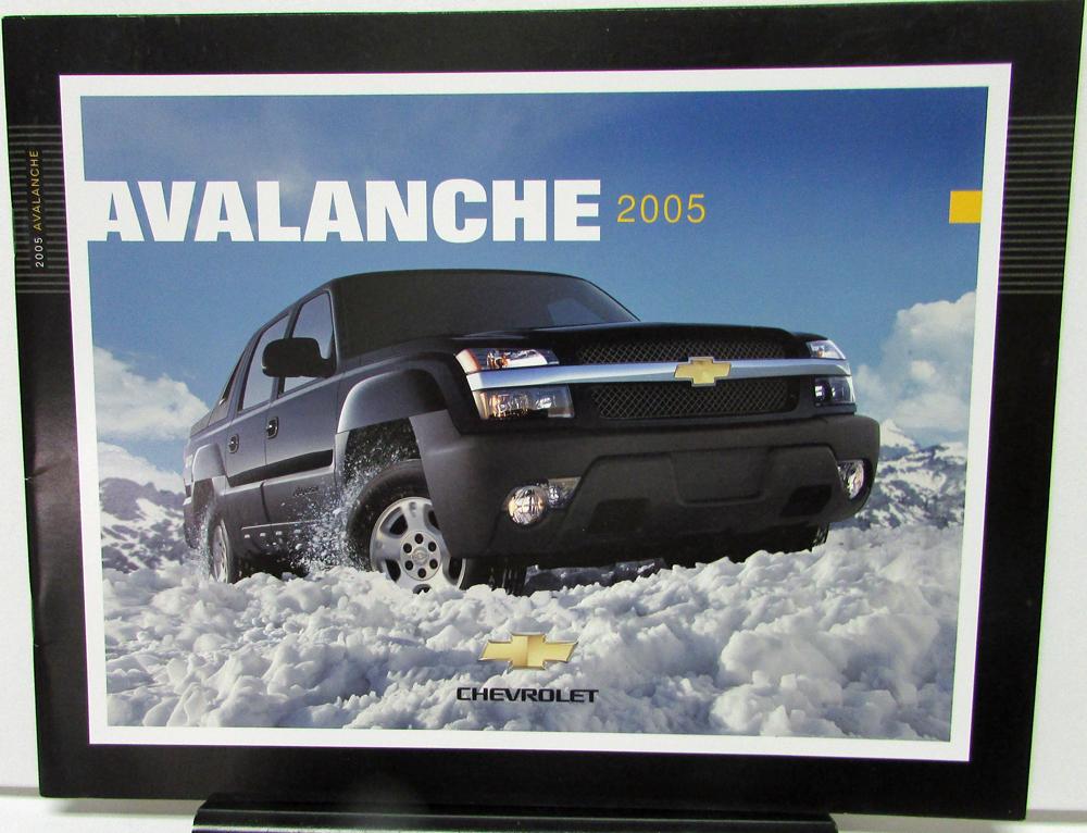2005 Chevrolet Avalanche Canadian Dealer Sales Brochure