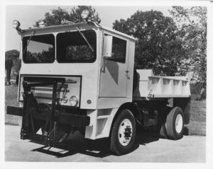 1975 Walter Truck Snow Fighter Press Photo 0003