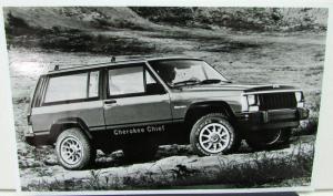 1984 Jeep Cherokee Chief Press Photo