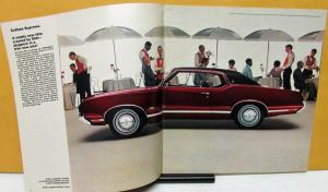 1970 Oldsmobile Dealer Large Brochure Escape Machine 442 Cutlass Toronado 98 88