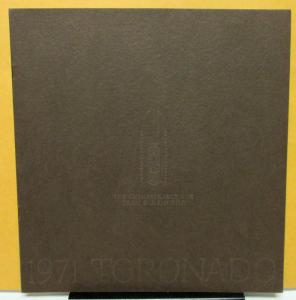 1971 Oldsmobile Toronado Dealer Prestige Sales Brochure Large Color