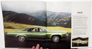 1972 Oldsmobile Dealer Color Sales Brochure Toronado 98 88 Cutlass Wagon 442