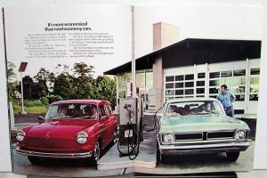 1970 Volkswagen Dealer Sales Brochure VW Squareback Sedan Features Options Large