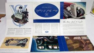 1933 New Ford V-8 112 Inch Wheelbase Car Dealer Sales Brochure ORIGINAL