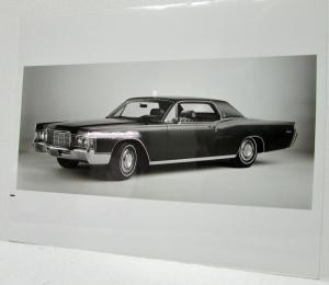 1968 Lincoln Continental Press Photo
