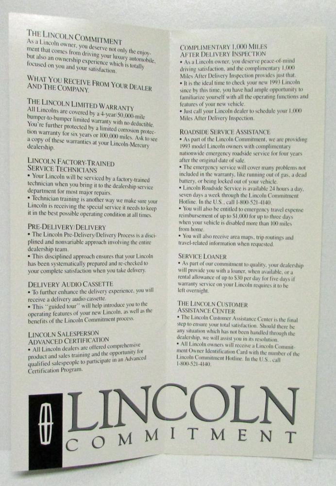 1993 Lincoln Mark VIII Continental Sales Brochure Book 