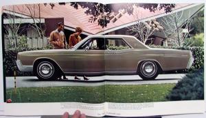 1967 Lincoln Continental Prestige Sales Brochure Oversized Original
