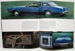 1972 Lincoln Continental Mark IV Raised Embossed Cover Sales Brochure XL Orig