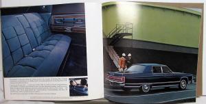 1977 Lincoln Continental Town Coupe Sedan Prestige Sales Brochure Oversized Orig