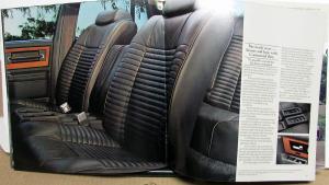 1985 Lincoln Town Car Continental & Mark VII Sales Brochure