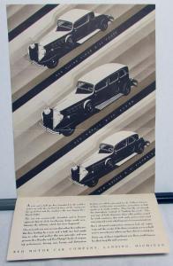 1932 REO Flying Cloud 8 Models 25 31 35 52 Aerodynamic Sale Brochure Folder Orig