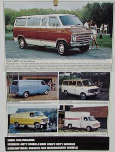 1975 Dodge Full Line Truck Color Sales Brochure Pickup Van Wagon Ramcharger Rec