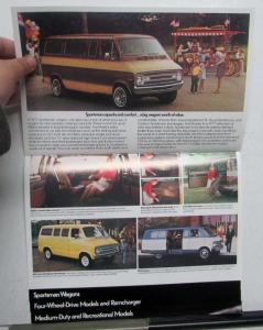 1977 Dodge Truck Pickup Tradesman Sportsman Ramcharger Full Line Sales Brochure