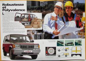 1990s SsangYong Family R & RS 4WD SUV Wagon Sales Brochure French Text Original