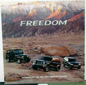 2004 Jeep Dealer Sales Brochure Large Folder Freedom Editions Features & Options