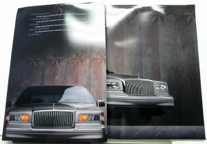 1995 Lincoln Town Car Sales Brochure & Specifications Oversized
