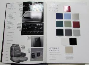 1995 Lincoln Town Car Sales Brochure & Specifications Oversized