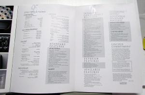 1995 Lincoln Town Car Sales Brochure & Specifications Oversized