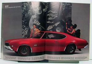 1969 Oldsmobile 98 Delta 88 Royal 442 Cutlass Supreme F 85 Canadian Brochure