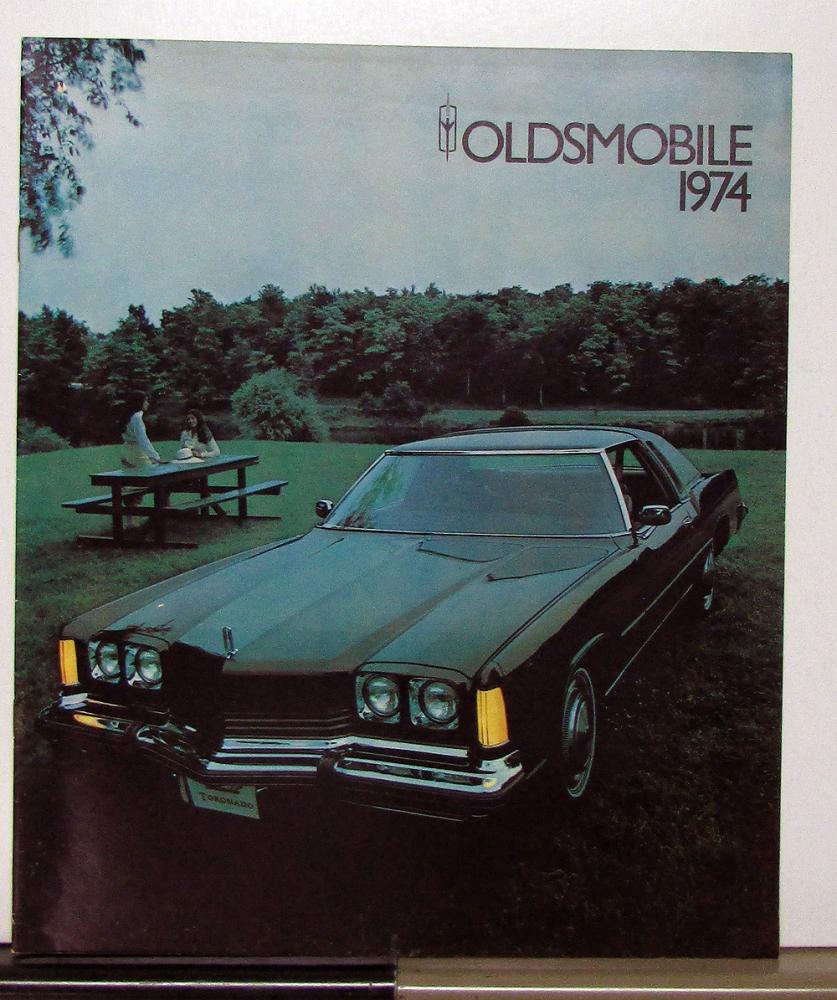 1974 Oldsmobile Toronado 98 Delta 88 Royal Cruiser Canadian Brochure French Text