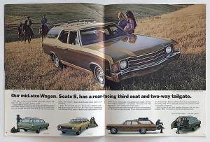 1972 Chevrolet Wagons Vega Suburban Sportvan Canadian Sales Brochure