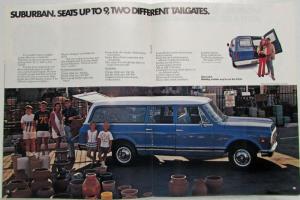 1972 Chevrolet Wagons For Town Travel Trailering Color Sales Brochure Original