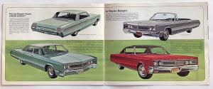 1967 Chrysler New Yorker 300 Newport Canadian Sales Brochure French Text