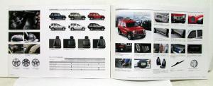 2004 Jeep Cherokee Sales Brochure In Japanese Text