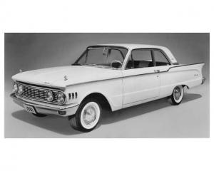 1961 Mercury Comet 2-Door Sedan Press Photo 0052