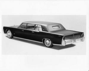 1964 Lincoln Continental Executive Limousine Press Photo & Release 0038
