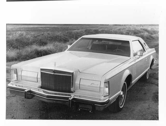 1977 Lincoln Continental Mark V Press Photo 0042