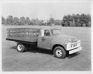 1963 Studebaker 8E-15 and 8E-25 Med Duty Diesel Truck Press Photo & Release 0034