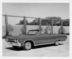 1964 Oldsmobile Jetstar 88 Convertible Press Photo and Release 0082